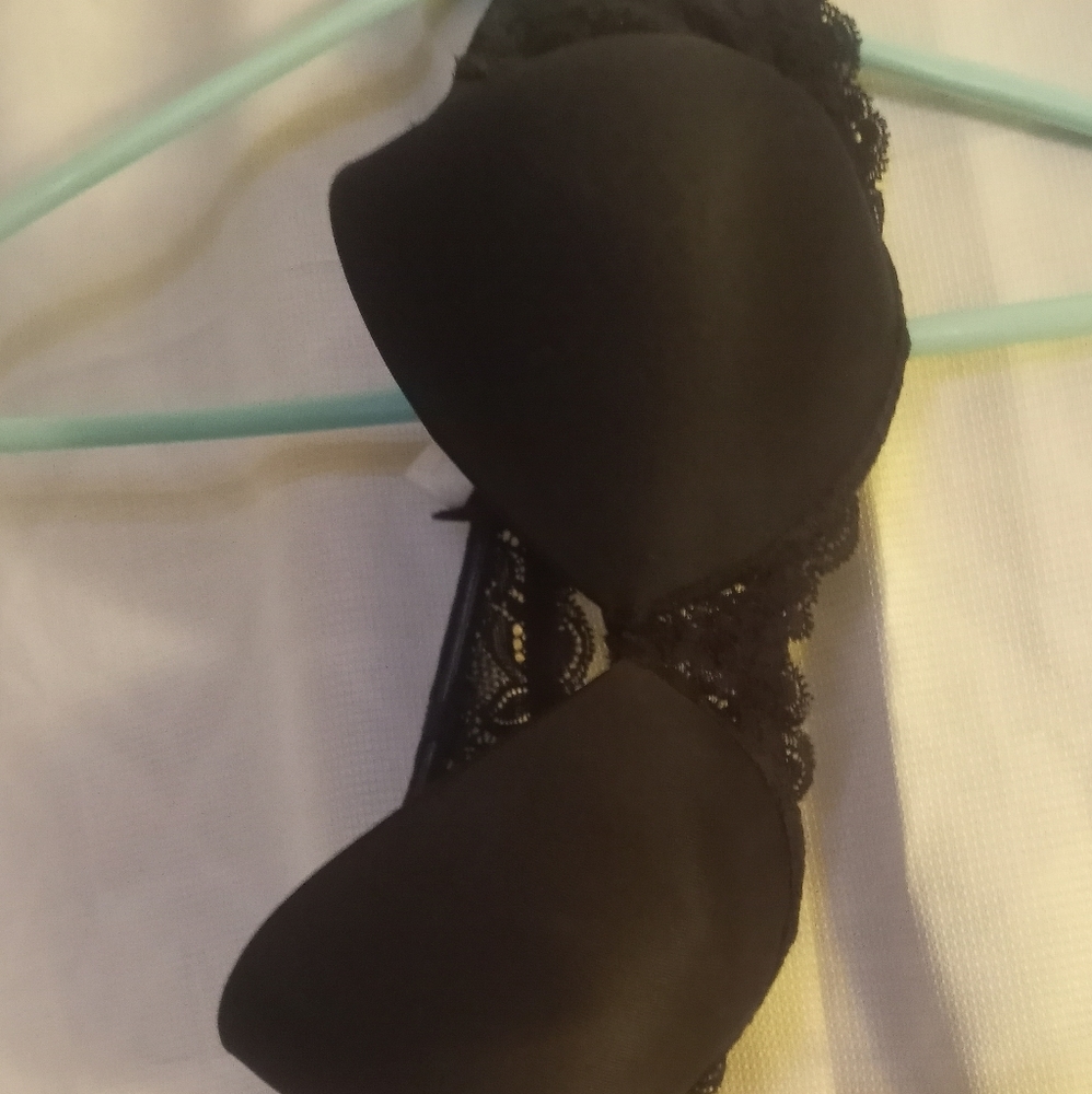 Black strapless bra with lace detail